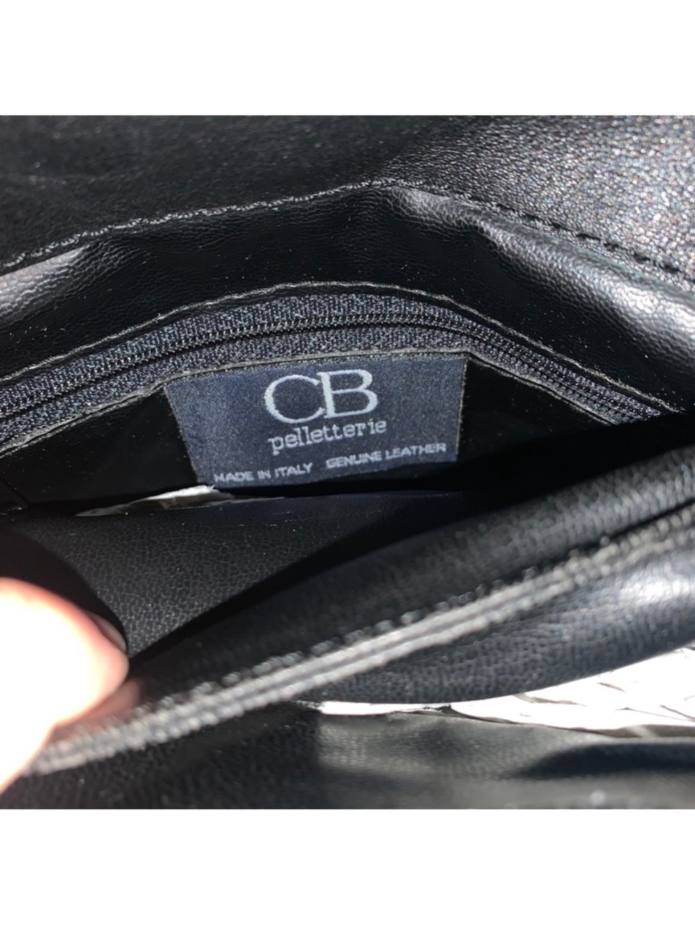 🌺 FINAL SALE 🌺 Italian genuine leather crossbody bag NWOT - Picture 5 of 8